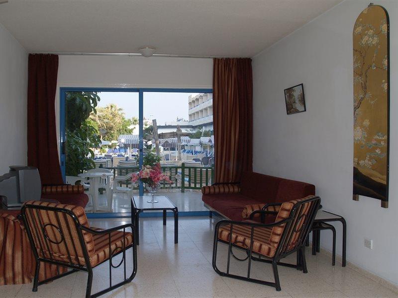 Paphiessa Hotel & Apartments Paphos Exterior foto
